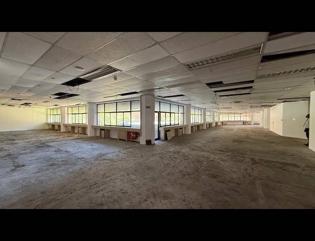 1,439M² OFFICE TO LET IN DURBAN CENTRAL
